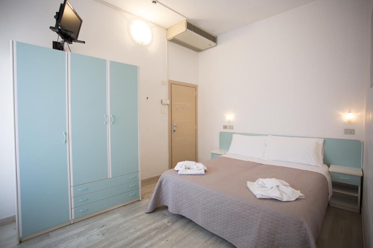 Hotel Savana Rimini Exterior photo